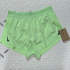 Nike Aero Swift Shprts